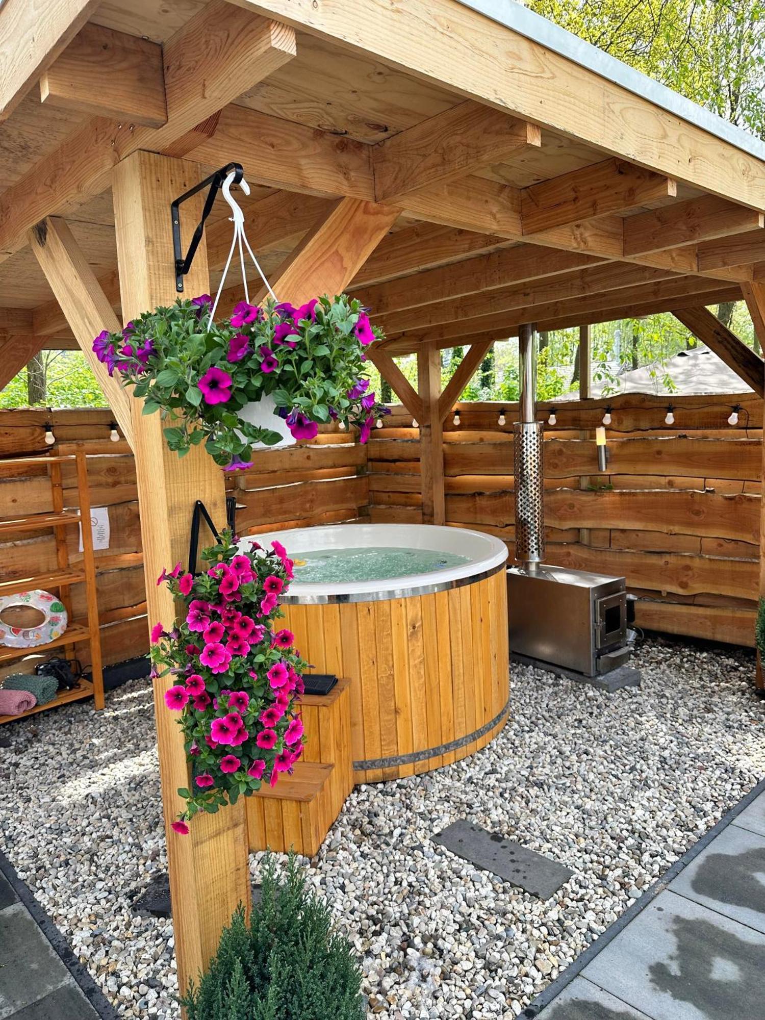 Chalet Harmony Prive Wellness Пюттен Номер фото